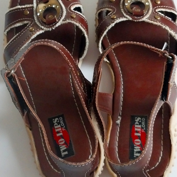 Two lips florid open flat sandals brown sz 11 - Picture 4 of 5